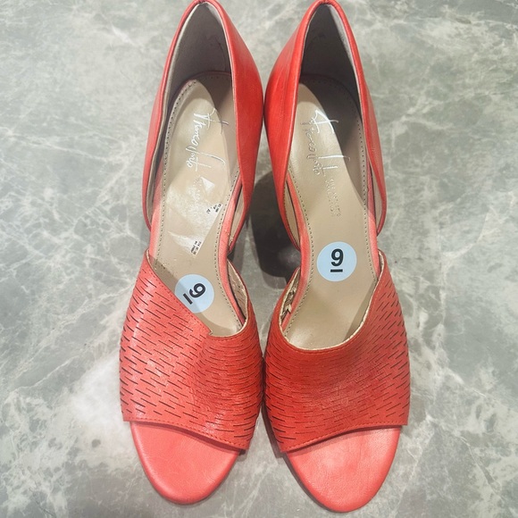 Franco Sarto Artist Collection Selina D’Orsay Block Heels SZ 9 Peach Leather - Picture 1 of 5